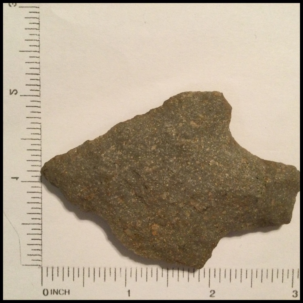Projectile Point - Arrowhead - Picture 2 of 3